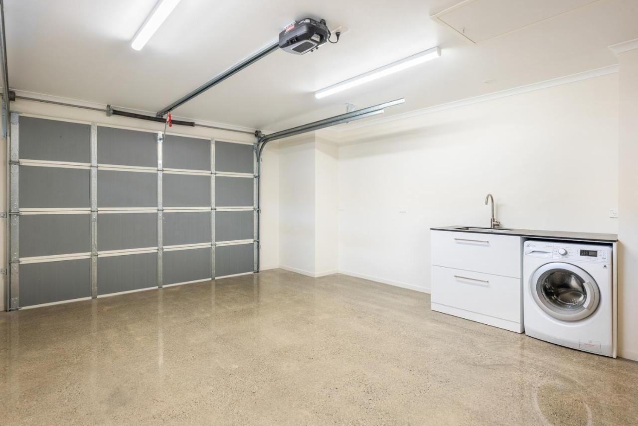 Matenga Townhouse - Waikanae Holiday Home エクステリア 写真