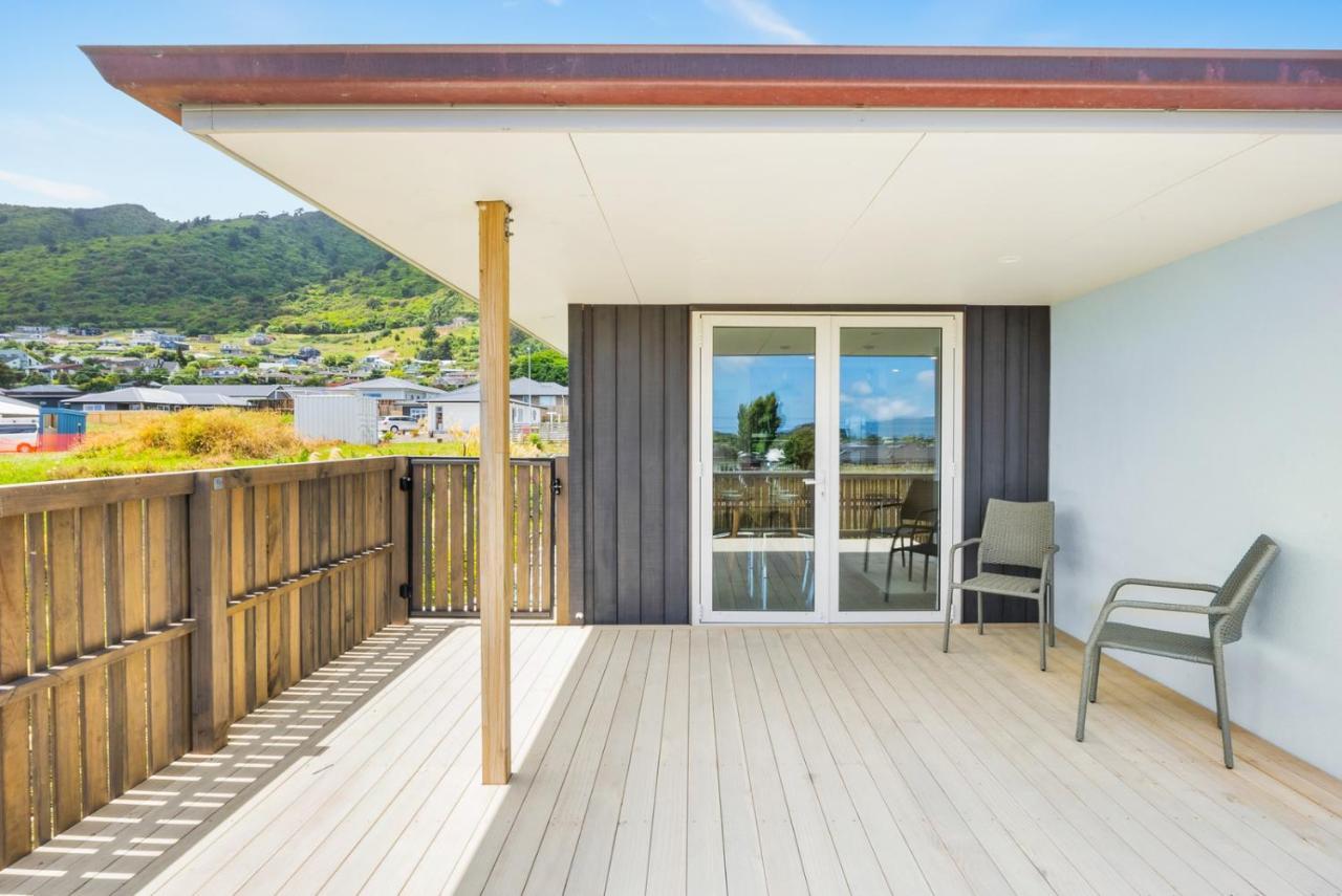 Matenga Townhouse - Waikanae Holiday Home エクステリア 写真