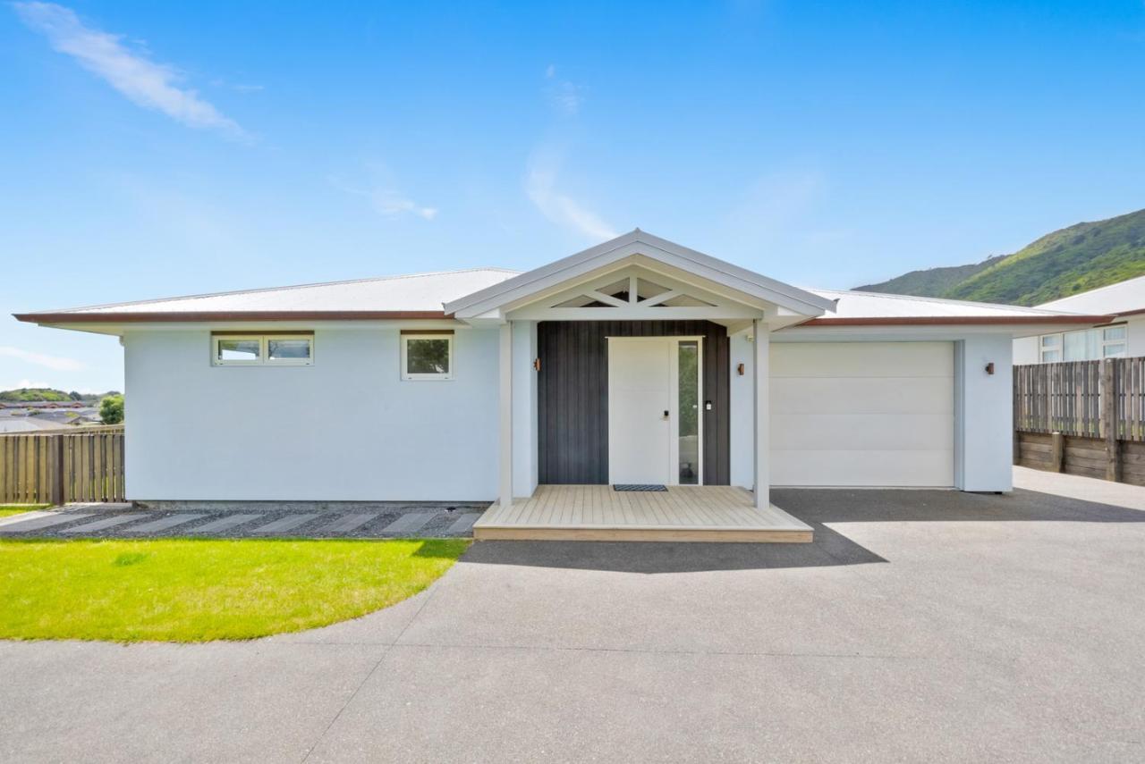 Matenga Townhouse - Waikanae Holiday Home エクステリア 写真